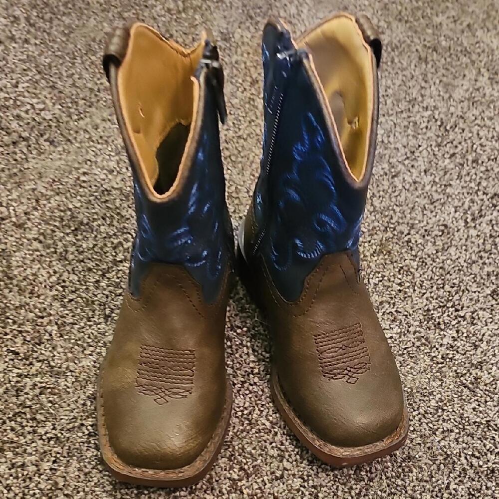 Roper Kids Boots in Brown and Blue Size 6